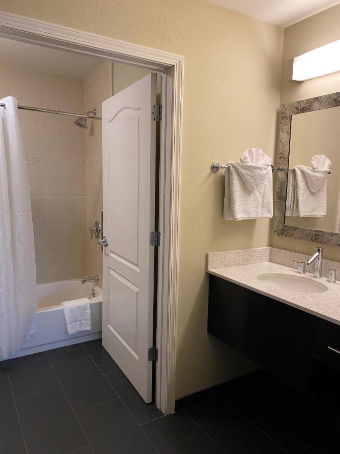 Staybridge Suites Syracuse Liverpool By Ihg Exterior foto