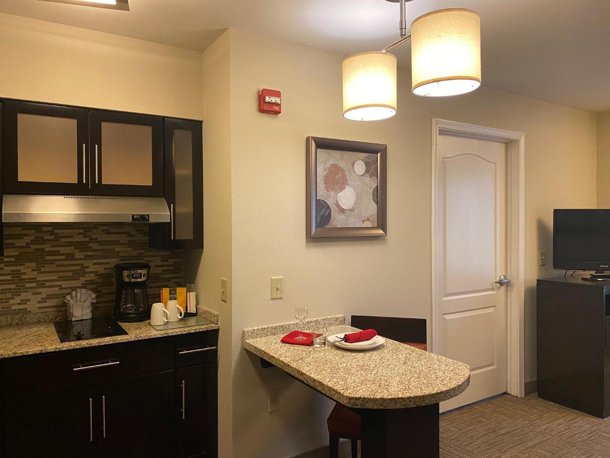 Staybridge Suites Syracuse Liverpool By Ihg Exterior foto
