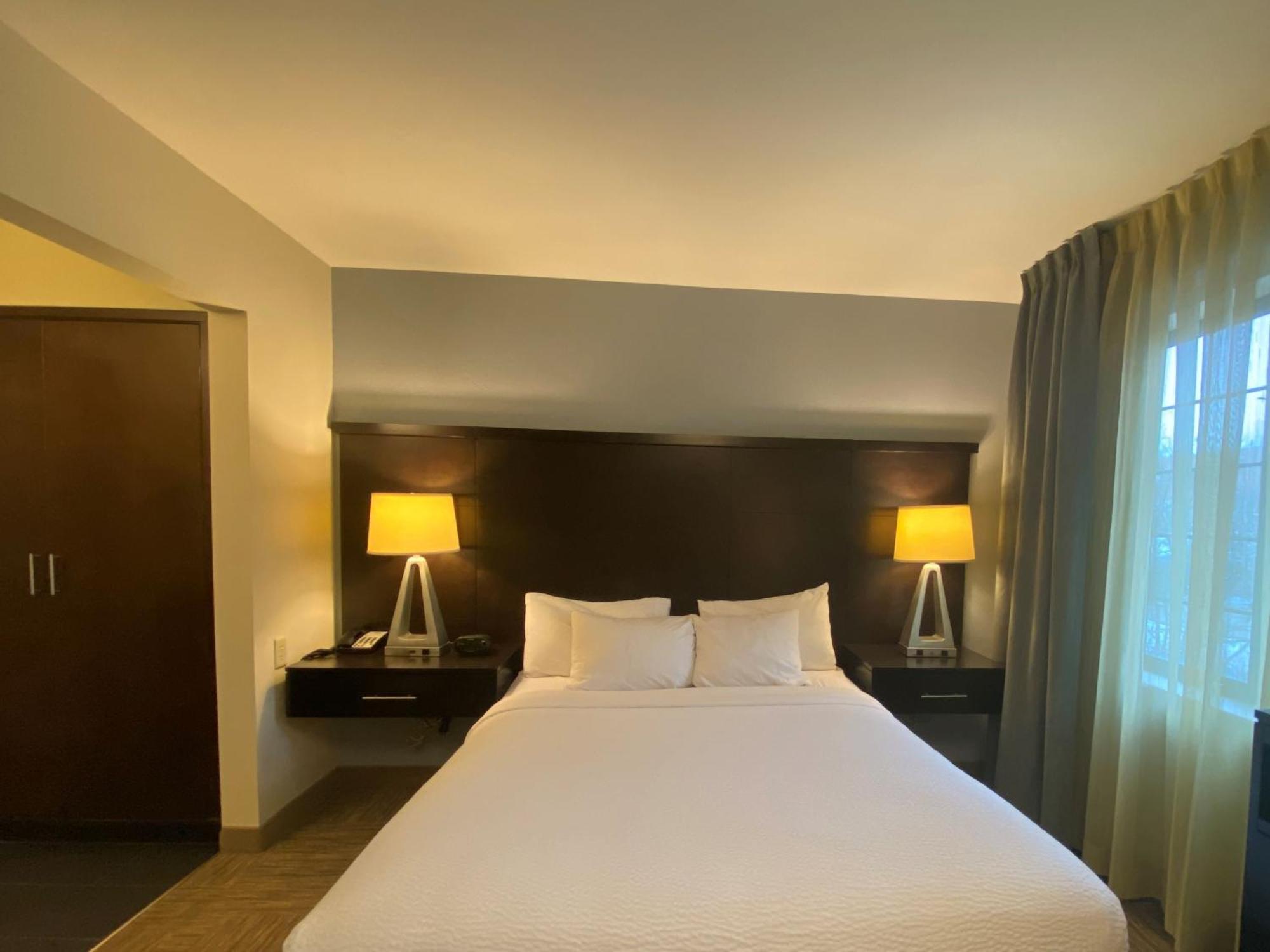 Staybridge Suites Syracuse Liverpool By Ihg Exterior foto