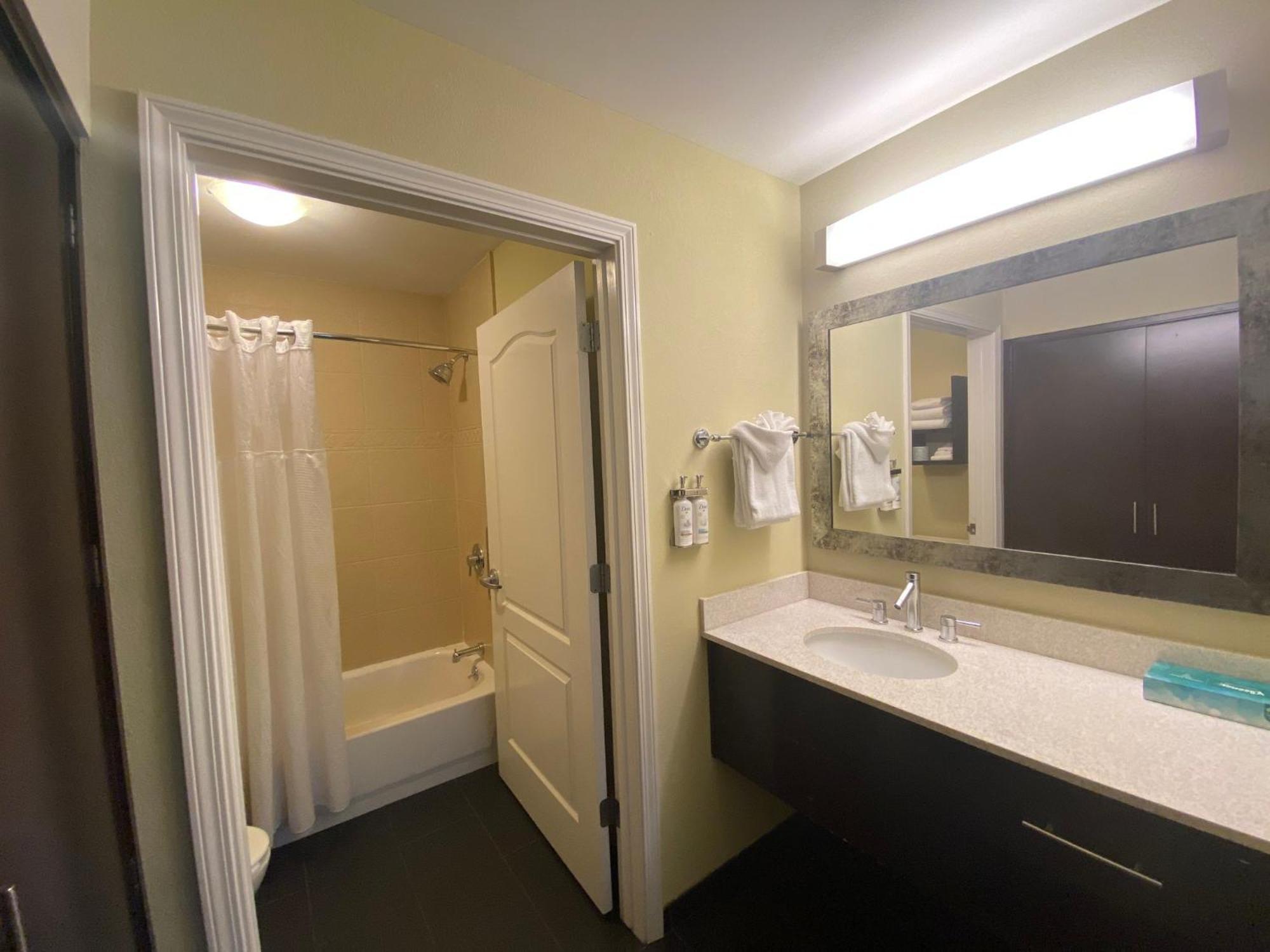 Staybridge Suites Syracuse Liverpool By Ihg Exterior foto